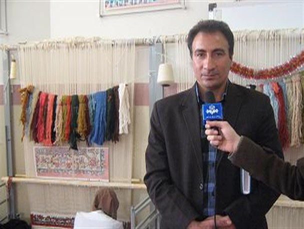 درآمد6میلیارد و 880 میلیون ریالی مددجویان کمیته امداد ایوان از محل تولید و فروش فرش دستبافت