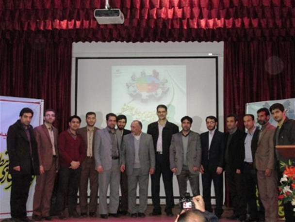 برگزاری دومین دوره توانمدسازی سمن های جوان کشور در ساوه / تصاویر