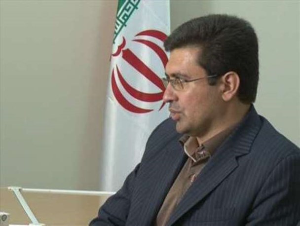 فرهنگ کتابخوانی در بین جوانان ترویج شود