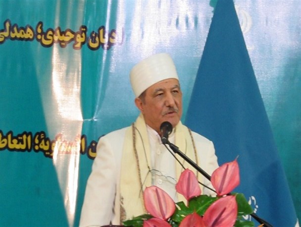 زندگی تحت نظامی که برای همه ادیان ارزش قائل بوده، موجب افتخار است