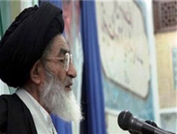 مردم به کسانی که آرمان های انقلاب را زیرپا میگذارند؛ رای نخواهند داد / شعار مرگ بر آمریکا را تا ابد فریاد خواهیم زد