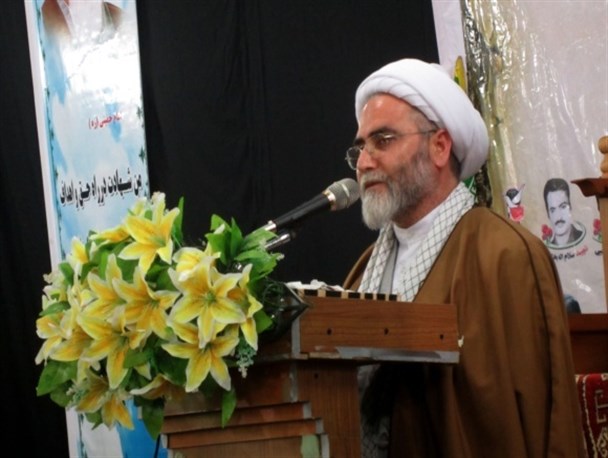 برخی نامزدها از نظام و انقلاب هزینه می کنند