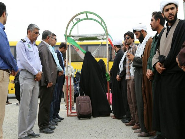اعزام کاروان دانش‌آموزی شهرستان جاسک به مناطق عملیاتی جنوب