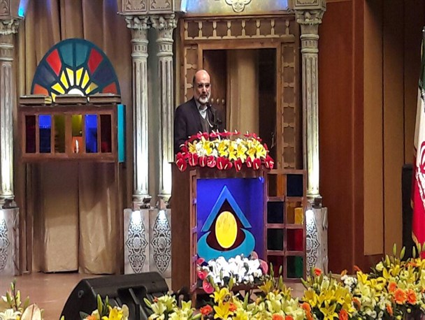 تجلیل از برگزیدگان نوزدهمین جشنواره تولیدات رادیویی و تلویزیونی مراکز استان ها در شهرکرد+ تصاویر