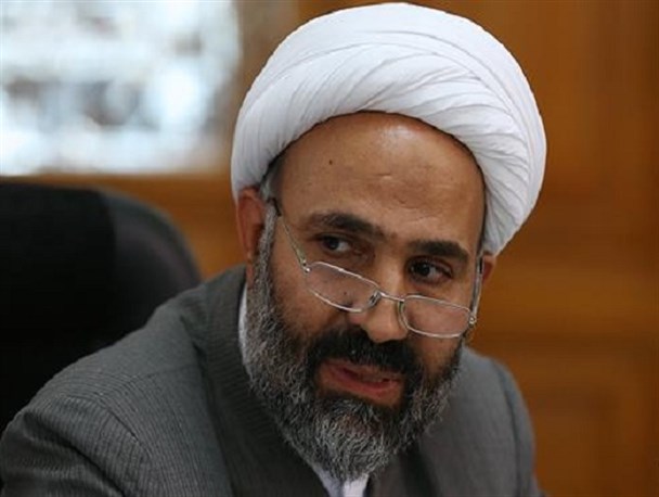 مجلس در تخصیص بودجه سال 97 به موضوع «کاهش آسیب‌های اجتماعی» توجه کند