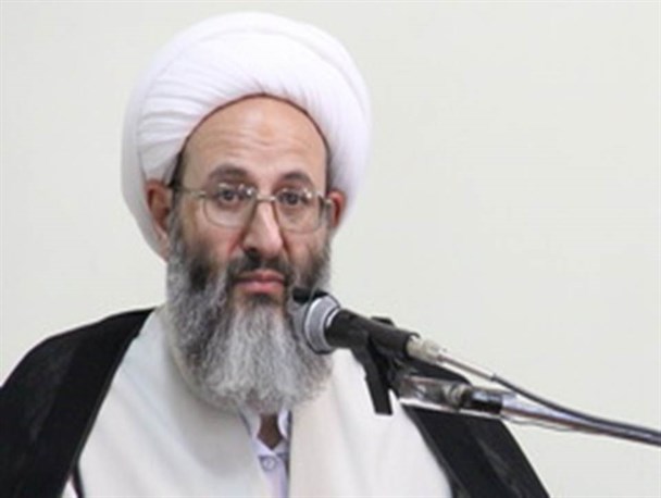 مساجد نقش مهمی در تداوم انقلاب اسلامی دارند/ قم خاستگاه بزرگترین انقلاب دوران معاصر است