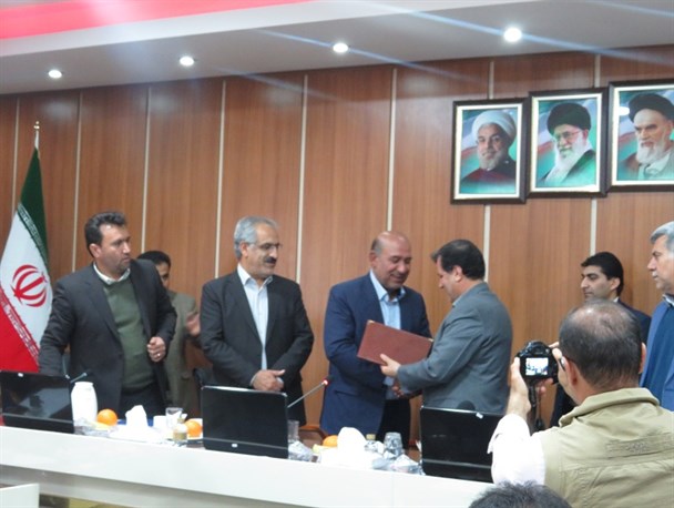سربازی که به معاونت استانداری رسید/ کنایه های معنادار معاون به استاندار