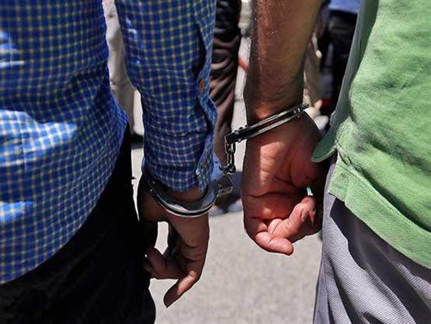 دو توزیع کننده مواد مخدر در میبد دستگیر شدند