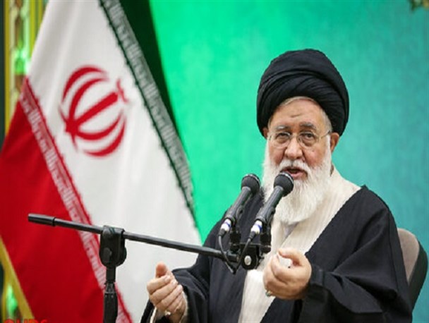 تمام برنامه‌های دهه فجر نمایشگر دستاوردهای انقلاب باشد
