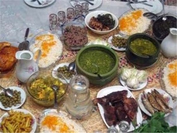 جای خالی غذاهای بومی در منوی هتل ها و رستوران ها/ گردشگران خارجی در هتل ها با یکنواختی غذایی مواجهند
