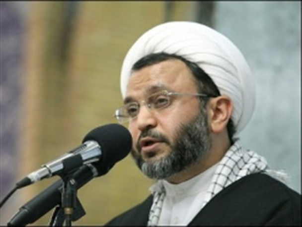 سالی 300میلیارد تومان از اقیانوس گاز زیر پای مردم به پتروشیمی رازی می رود/ آقای زنگنه گاز نفسمان را بند آورده  تا کی باید ناله کنیم ؟