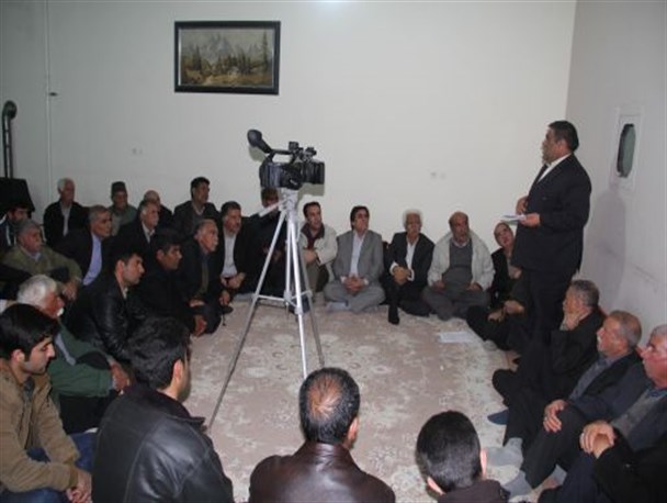 مدال افتخاربرسینه ی جهادگران /سنگرسازان بی سنگرنماد ایثاروگذشت وفداکاری هستند