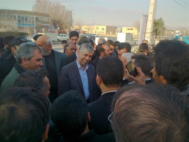 کلنگ شبکه فاضلاب شهری شهرک شهید چمران (آخمقیه) به زمین زده شد+تصاویر