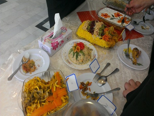 جشنواره یکروزه غذا با رویکرد اقتصاد مقاومتی+تصاویر