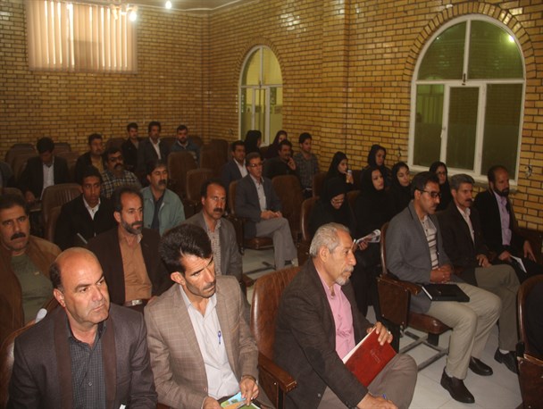 برگزاری کارگاه آموزشی یک روزه آشنایی با اثرات مخرب مواد مخدر در سرپلذهاب/ مبارزه با موادمخدر وظیفه همه آحاد جامعه است