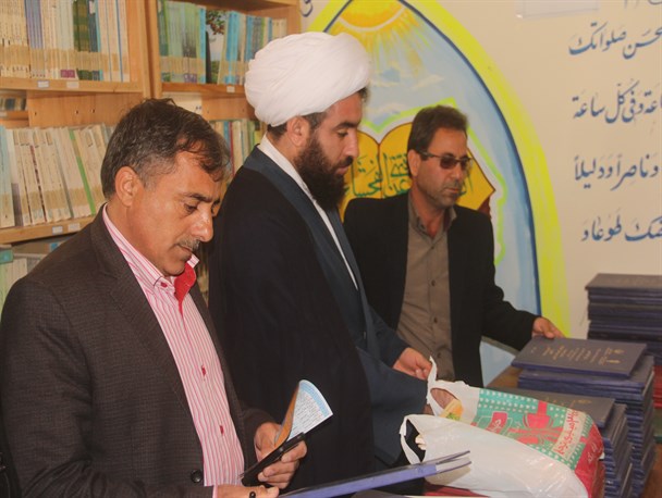 آموزش نیروهای متخصص رسالتی با ارزش است/ فارغ التحصیلان دانشگاهی به دنبال کارآفرینی در جامعه باشند