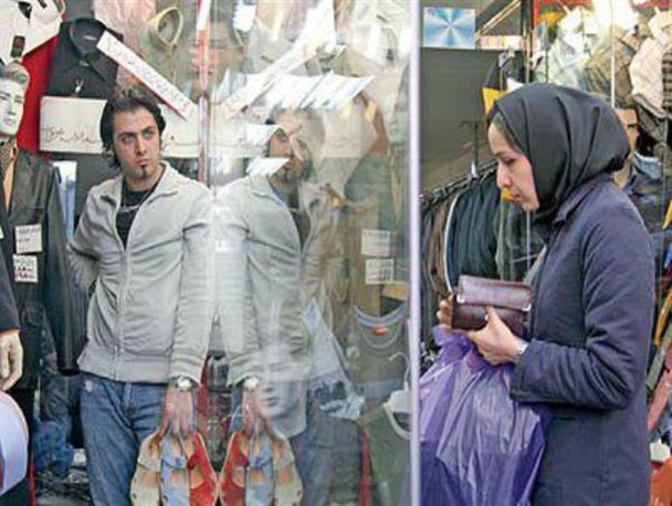 سبدهای خرید نوروزی شهروندان سیستانی و بلوچستانی پر از خالی است!/ گرانی بازار شب عید، شادی مردم را تلخ کرد