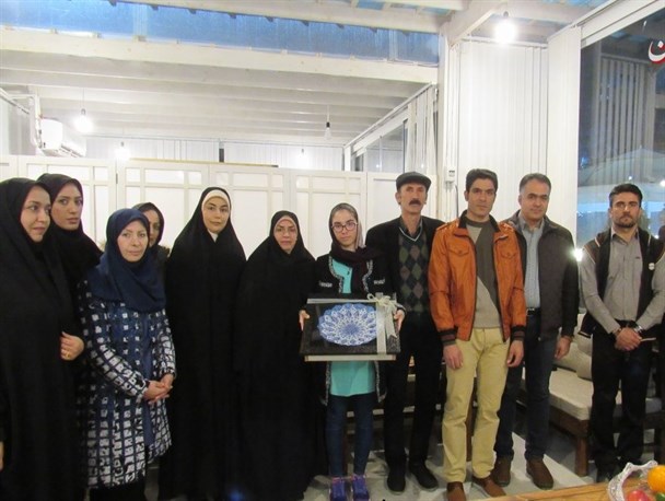 تقدیر از بانوی دوچرخه سوار کشور در گلپایگان/ بانوان دوچرخه سوار حتی به آخر خط هم نمی رسیدند