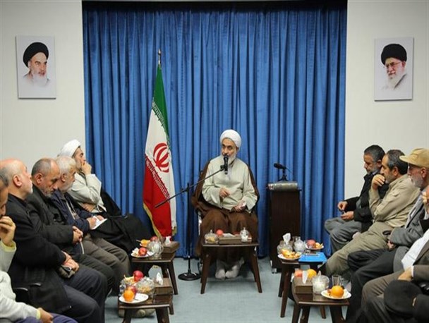 اعتصام فردی، اعتصام جمعی و تسلیم در پیشگاه خدا لازمه کار تشکیلاتی است