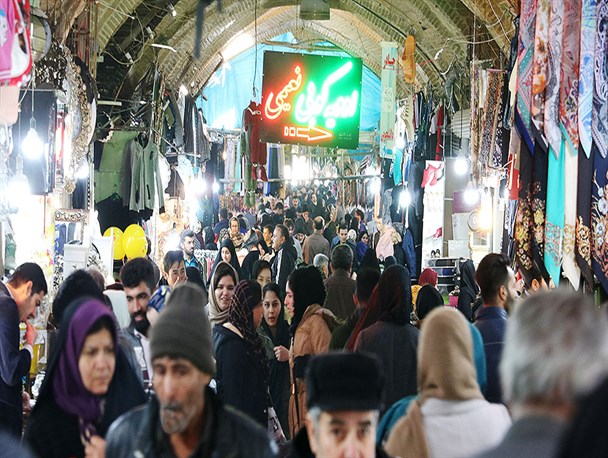 بازار شب عید در اراک+ تصاویر
