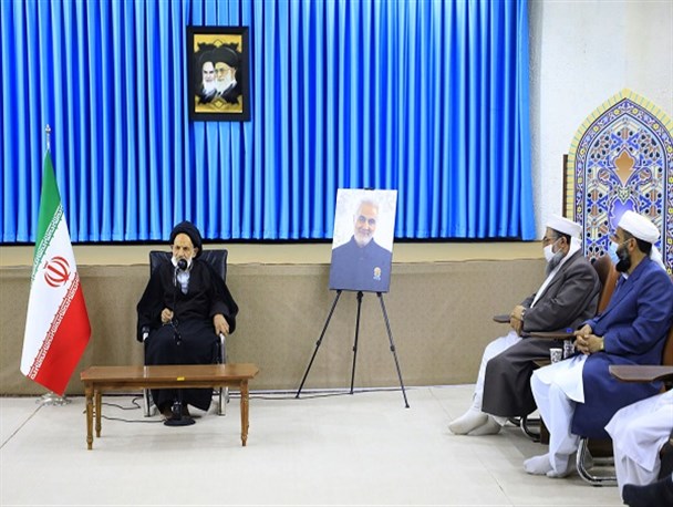 لزوم سنجیدن اعمال خود با قرآن و سیره پیامبر(ص)/باید به اسلام ناب برگردیم