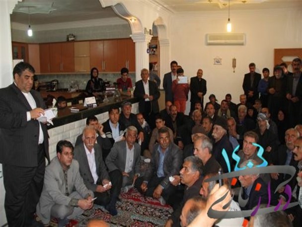 حسینی: ایثارگران امنیت وآسایش را به کشورهدیه دادند