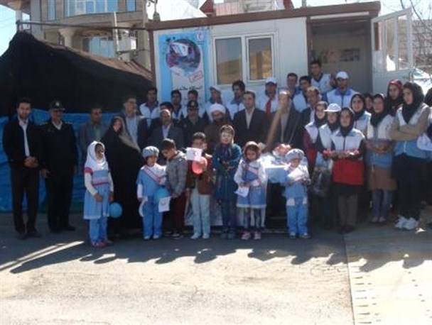 خدمات دهی پایگاه های هلال احمر در سنقروکلیایی به مسافران نوروزی