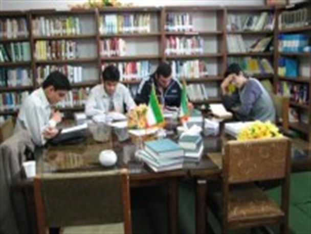 روزانه ۱۵۰ دانش آموز کاشانی در پایگاه مطالعات نوروزی شرکت می کنند
