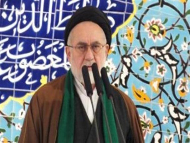 با تقویت اقتصاد مقاومتی، کشور به سمت خودکفایی می رود