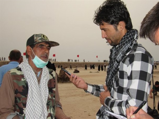 برخی از سیاست مداران در خواب غفلت به سر می برند/ عهد بستم تا آخرین توان پای انقلاب بایستم