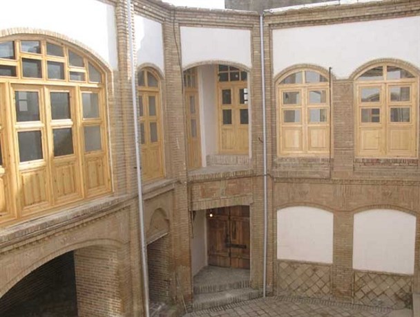 خانه اقتداری تویسرکان یادگاری از دوران قاجاریه