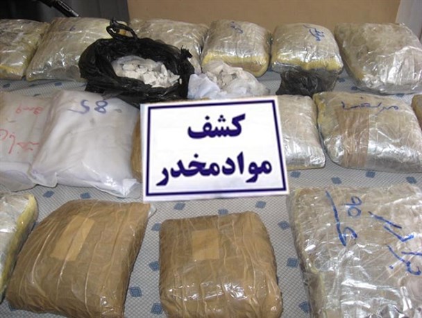 کشف 370 کیلو مواد مخدر از خودرو های عبوری در سه راهی اردکان - چوپانان