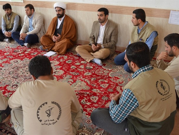 پرداخت 130 میلیارد ریال تسهیلات اقتصاد مقاومتی در سال95/هدف اصلی بسیج سازندگی محرومیت زدایی و توجه به اقتصاد مقاومتی است