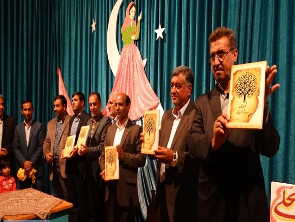 پنجمین جشنواره شعر به گویش محلی در حسن آباد جرقویه برگزار شد/تصاویر