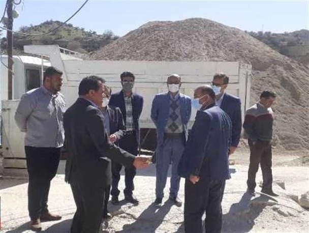 بازدید فرماندار بویراحمد از کارخانه های شن و ماسه شهرستان/مهدوی مطلق: قیمت شن و ماسه به نرخ قبلی برمی گردد+تصاویر