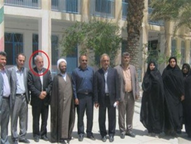 عکس یادگاری رئیس آموزش و پرورش خاش در ۳۰ سال گذشته!