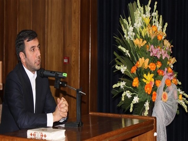 قومیت گرایی در شورا راه ندارد / تکریم خانواده شهدا فراموش نشود