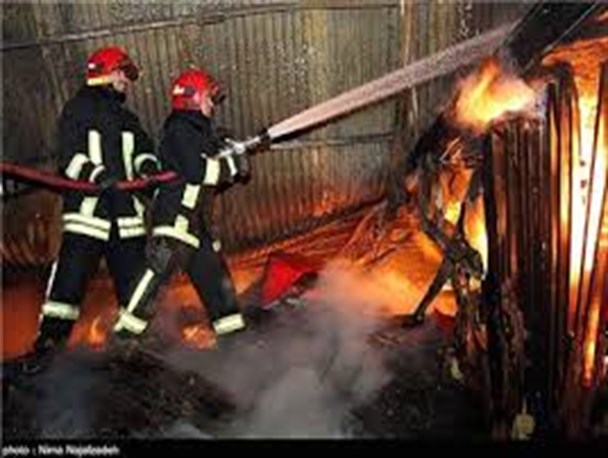 بازیگوشی چند کودک منجر به حریق در شهرک کوهسار فیروزکوه شد