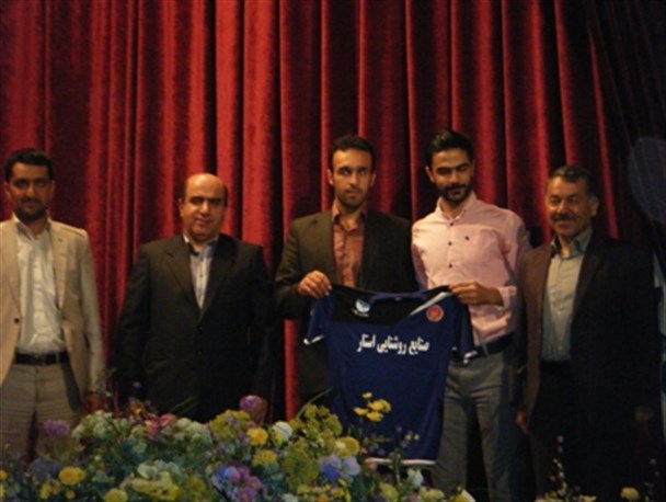 جشن رونمایی از پیراهن باشگاه آفاق فیروزکوه برگزار شد+ تصاویر