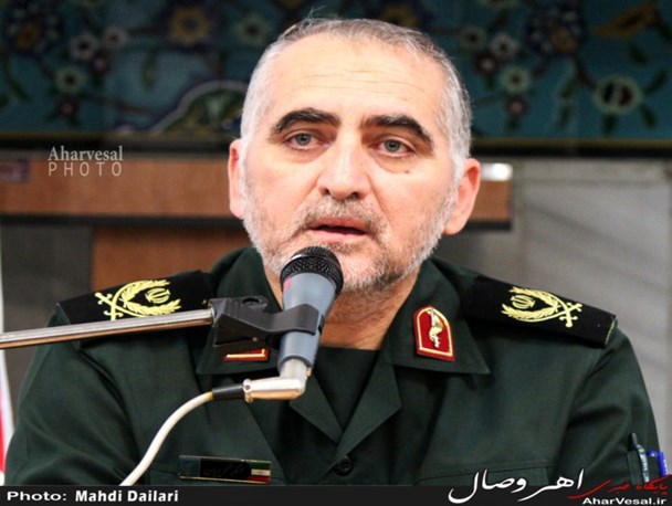 در جهت همدلی دولت و ملت، سپاه پاسداران و مجموعه بسیج پیشقدم هستند/ دشمنان با مشت آهنین نظام یعنی سپاه پاسداران روبرو خواهند شد
