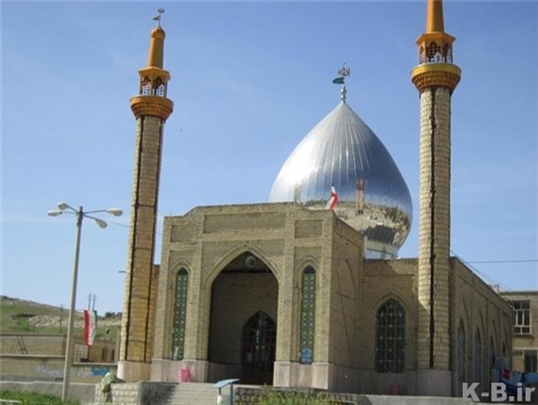 نصب گنبد و دو گلدسته امام زاده شاه عبدالرحمن(ع) در روستای بیدله