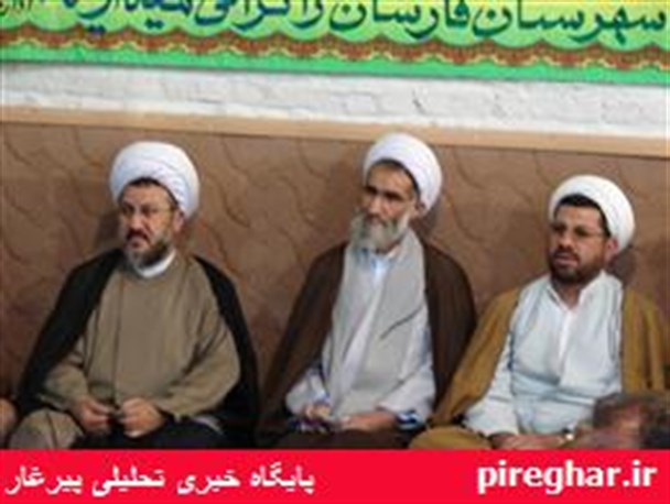 امام جمعه شهرکرد در جمع متولیان مساجد شهرستان فارسان+عکس
