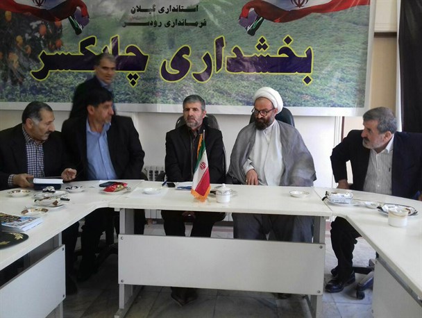 مسئولین بجای پشت میز نشینی دنبال راهکارهای اقتصاد مقاومتی باشند