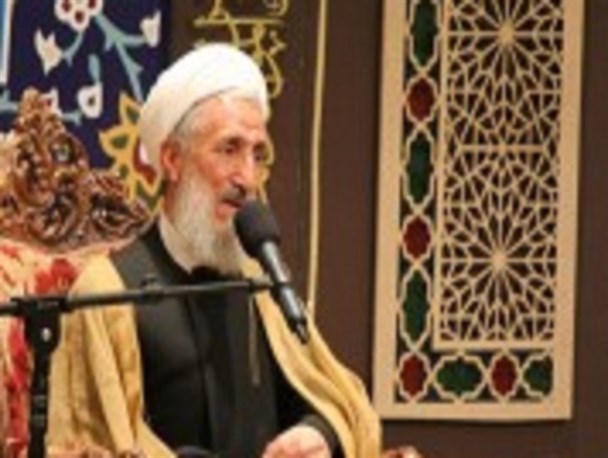 آیت الله بهجت خطرات انقلاب اسلامی را با دعا رفع می کرد/ تهذیب مقدمه انقلابی بودن است