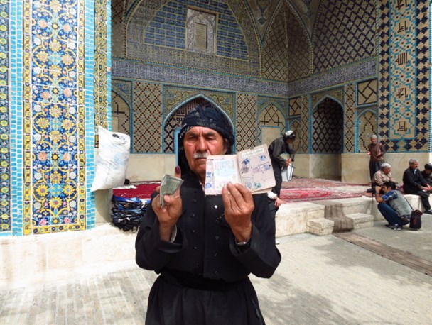 حضور سنندجی‌ها در دور دوم انتخابات مجلس دهم از نگاه دوربین
