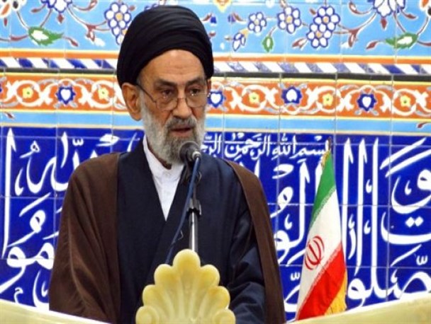 لزوم قدرشناسی و ادامه خدمتگذاری به شهروندان/ شهروندان نکایی، اولویت جذب نیرو در شهرستان