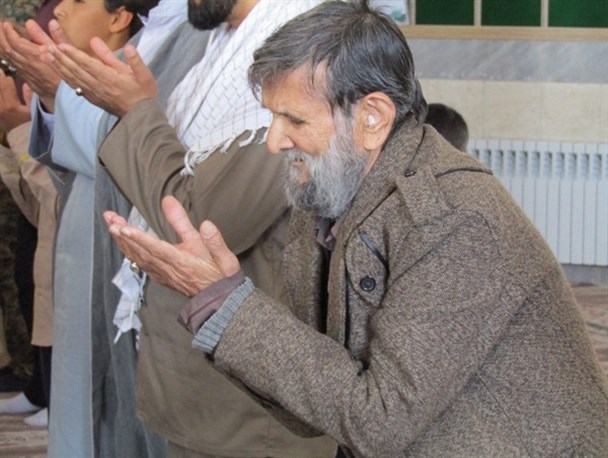 اقامه نماز عبادی سیاسی جمعه در شهرستان مرزی درمیان