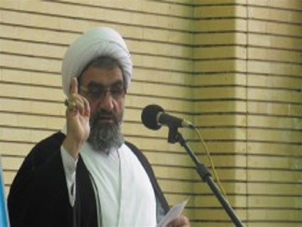 انسان بنده خداست و باید نیازهایش را به خدا بگوید/ خلیج فارس برای همیشه خلیج فارس است