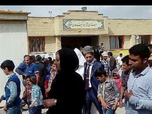 شرکت عروس و داماد قشقایی در انتخابات/عکس