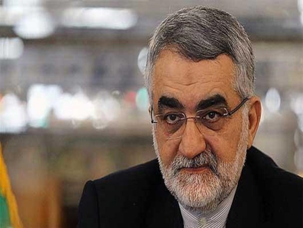 داشتن  روحیه جهادی و انقلابی دو شاخصه ای اصلی کاندیدای اصلح است